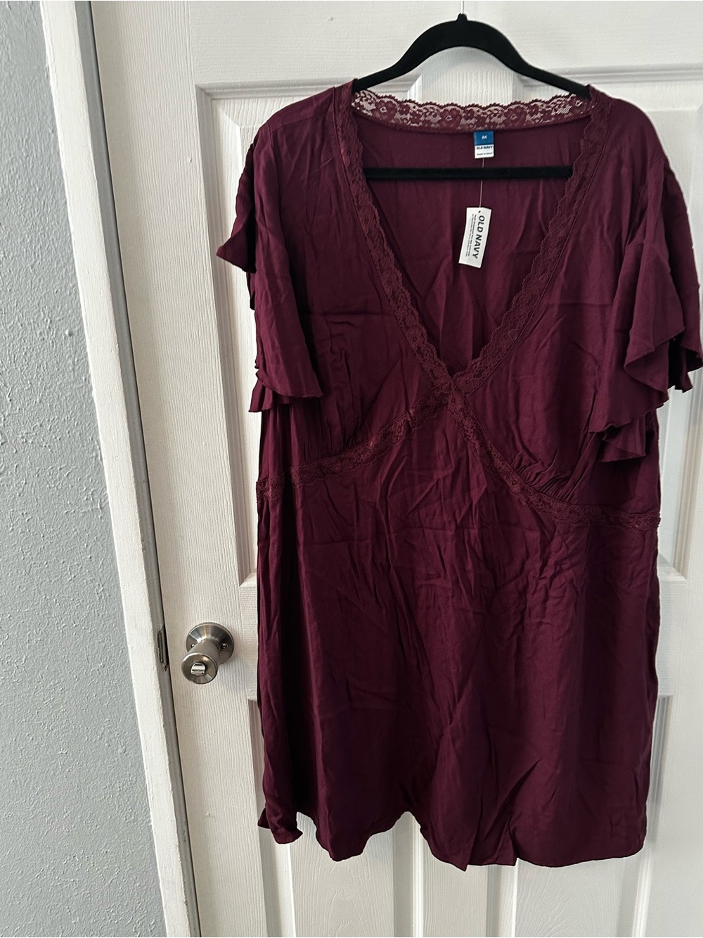 Old Navy Lace-Trim V-Neck Tunic - Wine - Size 3x